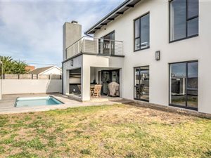 3 Bed House in South End