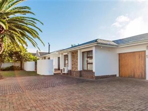4 Bed Townhouse in Bosmans Estate