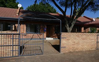 2 Bedroom Townhouse in Ladanna