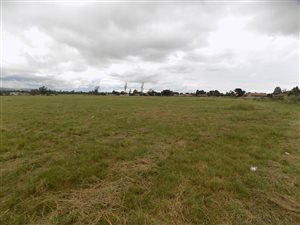 600 m² Land available in Lennoxton