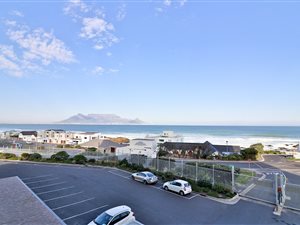 2 Bed Apartment in Bloubergstrand