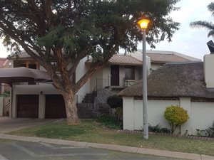 5 Bed House in Blue Gill