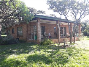 8.2 ha Farm in Rustenburg Central