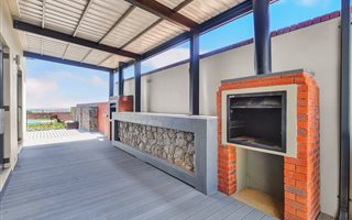 415 m² Land available in Louwlardia