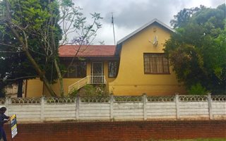3 Bedroom House in Prestbury