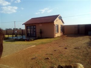 2 Bed House in Lakeside
