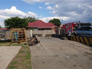 1700 m² Commercial space in Towerby