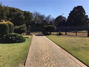5 Bed House in Fairleads