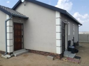 2 Bed Townhouse in Blue Hills