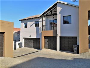 2 Bed Apartment in Kyalami