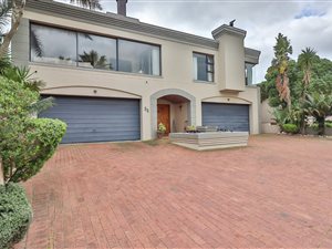 5 Bed House in Greenways Golf Estate