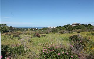 420 m² Land available in Forest Downs