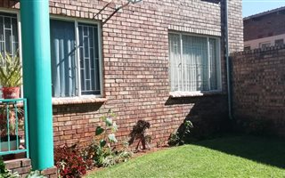 2 Bedroom Apartment in Heidelberg Central