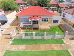 4 Bed House in Krugersdorp West