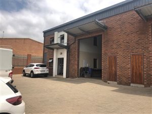 307 m² Industrial space in Willow Park Manor