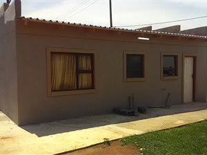 2 Bed House in Rondebult