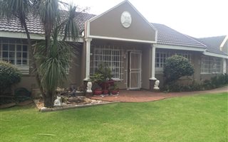 3 Bedroom House in Lakefield