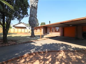 3 Bed House in Birch Acres