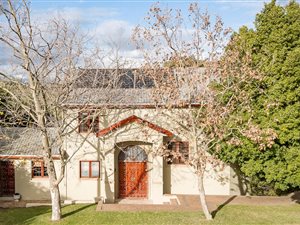 6 Bed House in Door de Kraal