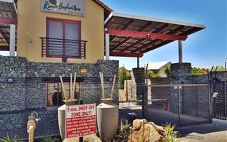 2 Bedroom Townhouse in Willowbrook