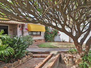 2 Bed House in Gordons Bay Central