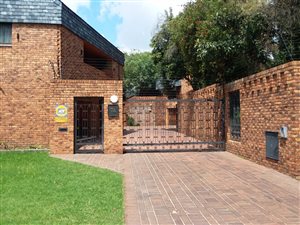 4 Bed House in Senderwood