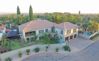4 Bedroom House in Eldoraigne