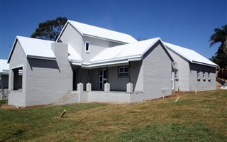 3 Bedroom House in Zwavelpoort