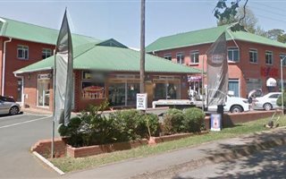 243 m² Retail Space in Hilton