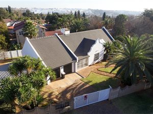4 Bed House in Birch Acres