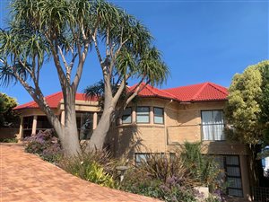 3 Bed House in Mossel Bay Golf Estate