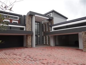 5 Bed House in Midfield Estate