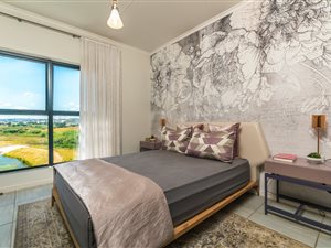 2 bedroom flat for sale in Waterfall Estate | T2527347