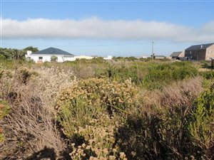 770 m² Land available in Bettys Bay