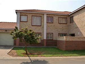 3 Bed Apartment in Rustenburg