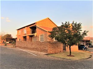 3 Bed Apartment in Strubens Valley