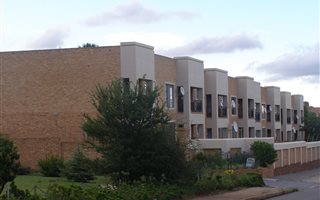 1 Bedroom Apartment in Monument