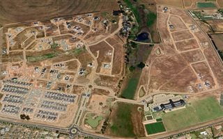 830 m² Land available in Clara Anna Fontein Estate