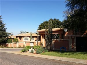 3 Bed Townhouse in Sterrewag
