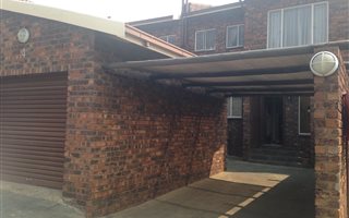 3 Bedroom Apartment in Brackenhurst