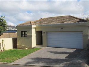 3 Bed Townhouse in Van Riebeeckshof