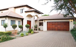 4 Bedroom House in Tijger Valley and surrounds