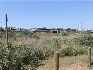 2593 m² Land available in Ballito Commercial District