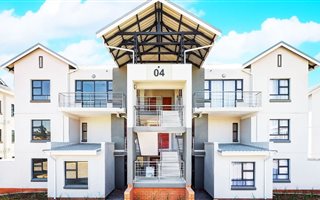 3 Bedroom Apartment in Modderfontein