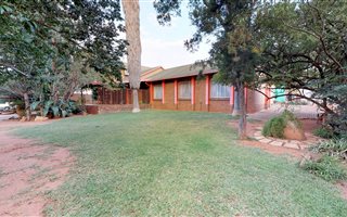 5 Bedroom House in Bendor
