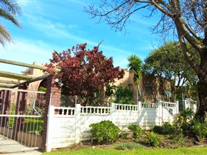 4 Bed House in Greenfields