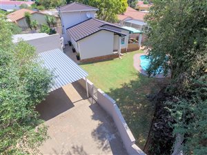 3 Bed House in Northwold Gardens