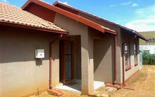 3 Bedroom House in Lakeside