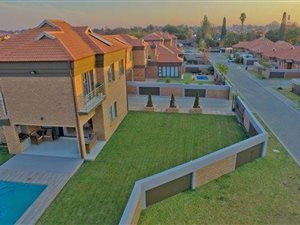 3 Bed Cluster in Pomona