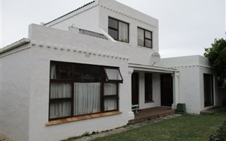 3 Bedroom House in Kleinmond